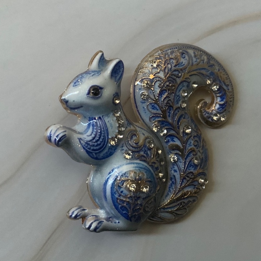 Vintage Blue Enamel Squirrel Brooch Pin Rhinestone Gold Tone Delft Style